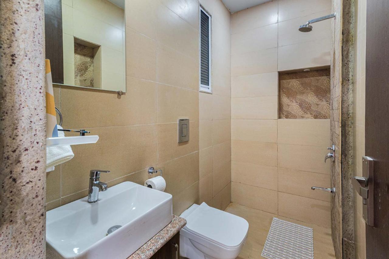 Sierra Skies: Mountain-View Villa with Rooftop Pool & Gym Lonavala Exterior photo